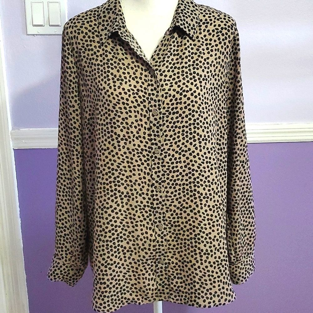 Apt. 9 Tan Spotted Button Down Long Sleeve Tunic Top
